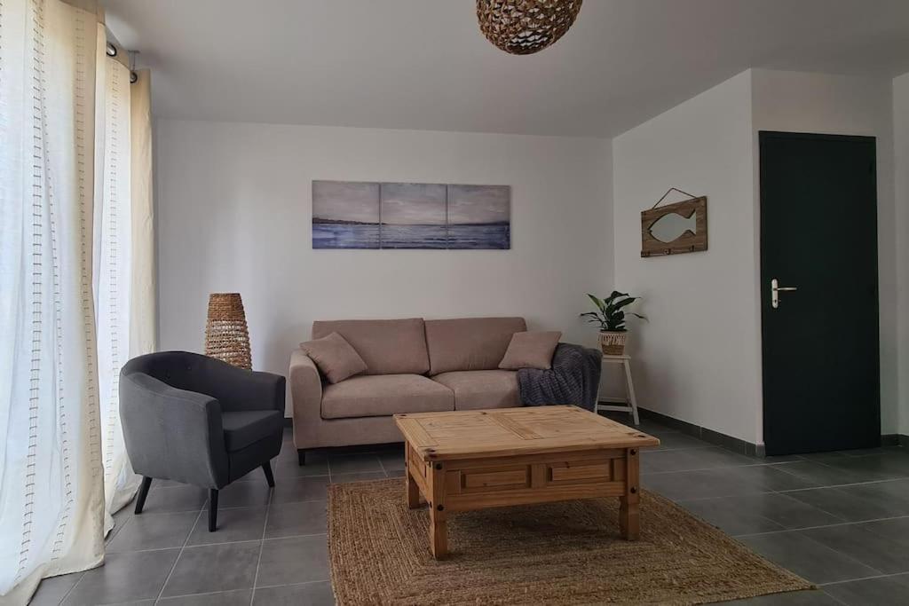 Maison Neuve - Ty Thuya - 4 Personnes Сен-Мелуар-дез-Онд Экстерьер фото