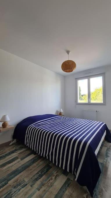 Maison Neuve - Ty Thuya - 4 Personnes Сен-Мелуар-дез-Онд Экстерьер фото